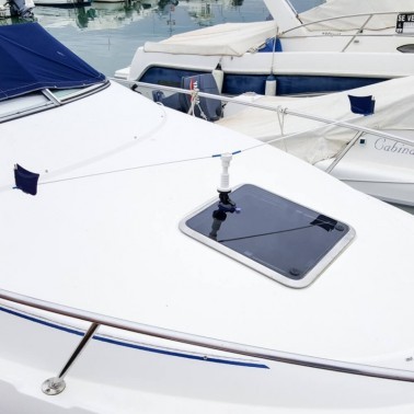 StopGull Air installed on bow with suction cup support