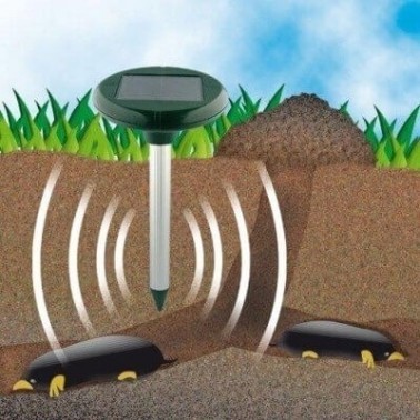 Croquis de Ahuyentador de Topos Solar emitiendo vibraciones en terreno para alejar a los topos